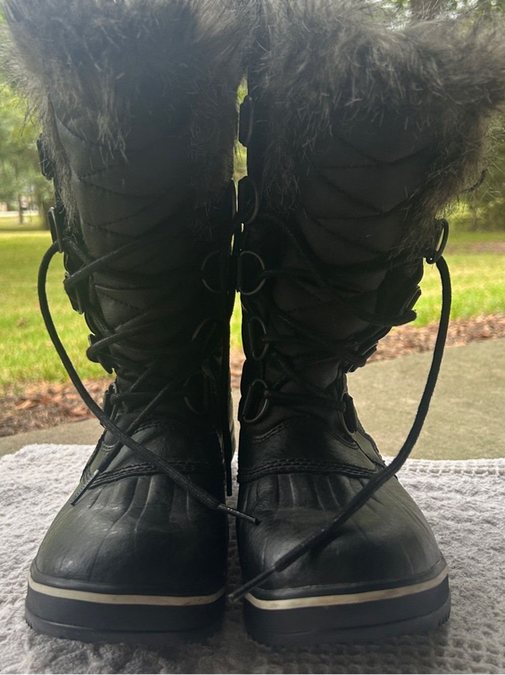Sorel Black Faux Fur Lace-Up Women's Winter Boots